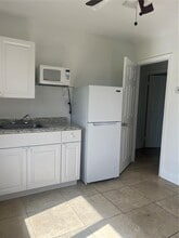3325 Village Green Dr in Miami, FL - Building Photo - Building Photo