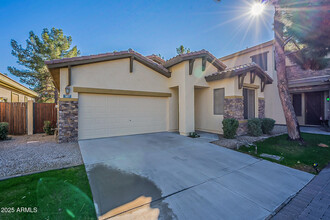 1857 W Periwinkle Way in Chandler, AZ - Building Photo - Building Photo