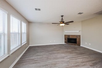 4612 Palm Ridge Dr in Fort Worth, TX - Building Photo - Building Photo