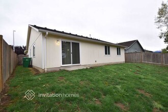 10612 63rd Dr NE in Marysville, WA - Building Photo - Building Photo