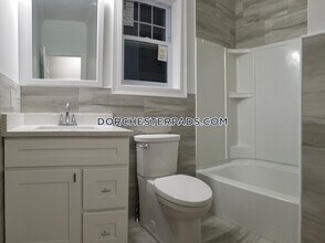 273 Hancock St, Unit #3 in Boston, MA - Building Photo - Building Photo