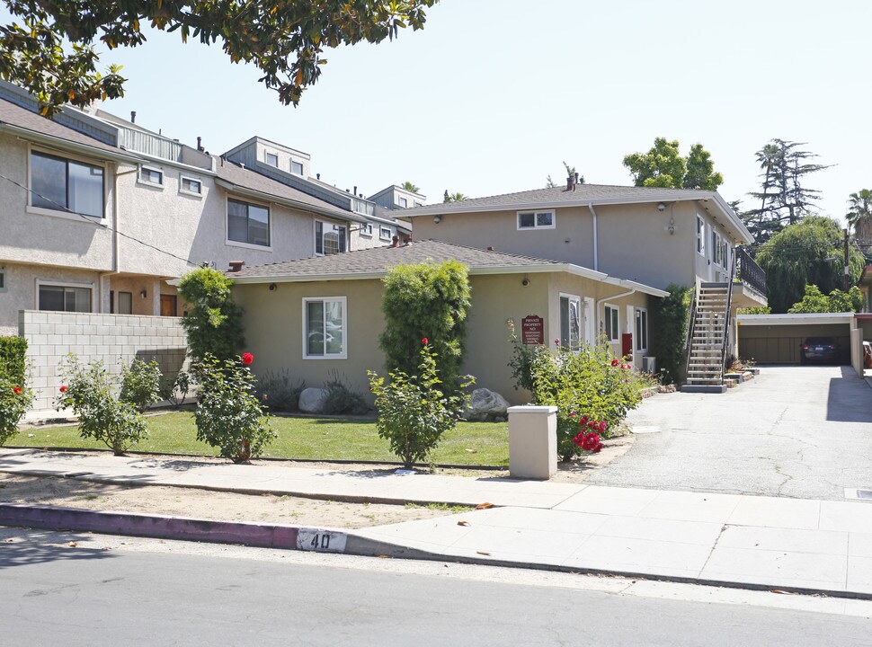 40 S Meridith Ave in Pasadena, CA - Building Photo
