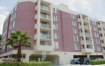 Aragon Plaza Condominiums in Miami, FL - Building Photo - Building Photo