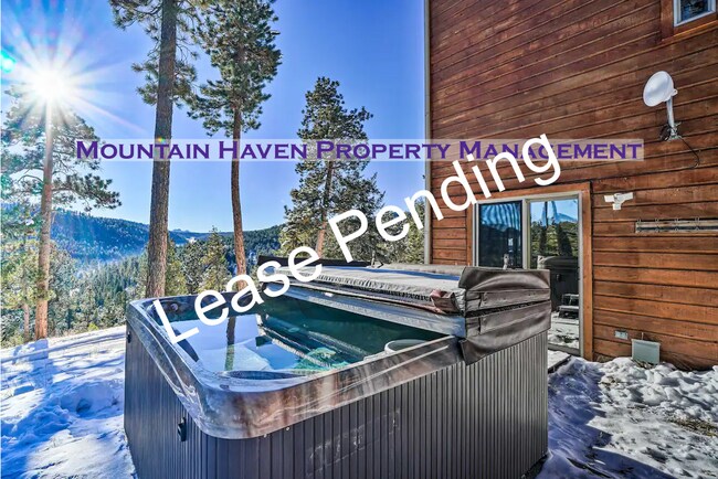 property at 6905 Sprucedale Park Way