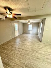 100 Happy Hollow Rd in Brenham, TX - Building Photo - Building Photo