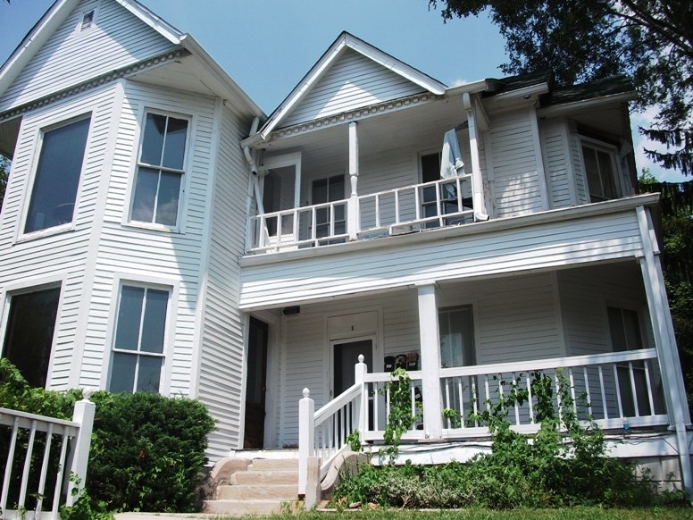 Old Towne in Bloomington, IN - Building Photo