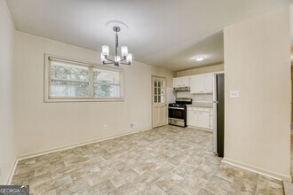 1340 Pineglen Dr in Riverdale, GA - Building Photo - Building Photo