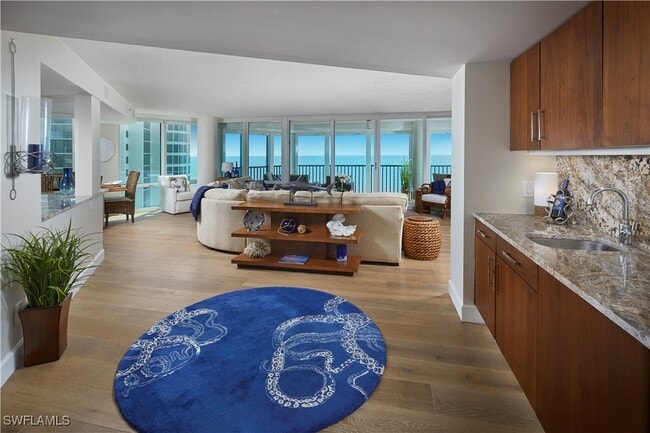 property at 4651 Gulf Shore Blvd N