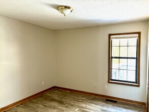 109 Brookland Dr, Unit 109 in Killen, AL - Building Photo - Building Photo
