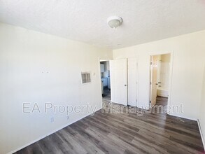 525 Cedar St SE in Albuquerque, NM - Building Photo - Building Photo