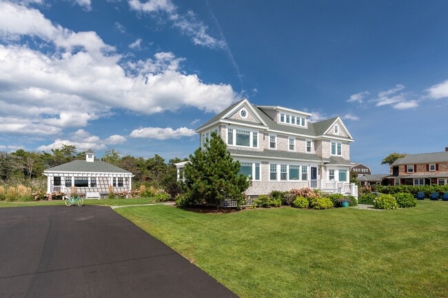 159 Beach Ave in Kennebunk, ME - Building Photo - Building Photo