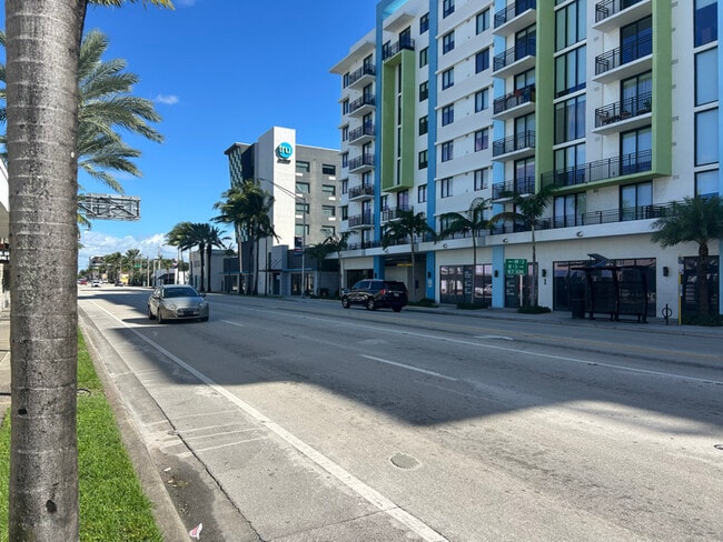 7 N Federal Hwy in Dania Beach, FL - Building Photo - Building Photo