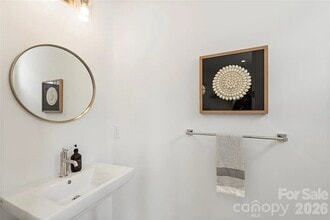 5007 Nimes Rd in Charlotte, NC - Building Photo - Building Photo