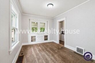 4130 Asbury Dr in Toledo, OH - Building Photo - Building Photo
