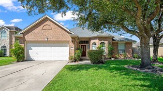 11402 Bucks Bridge Ln in Sugar Land, TX - Building Photo
