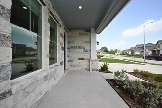 33019 School Hl Rd in Fulshear, TX - Building Photo - Building Photo