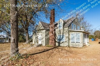 1007 Main St W in Hartselle, AL - Foto de edificio - Building Photo