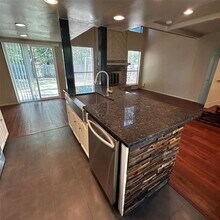 3901 Knollwood Dr in Austin, TX - Building Photo - Building Photo