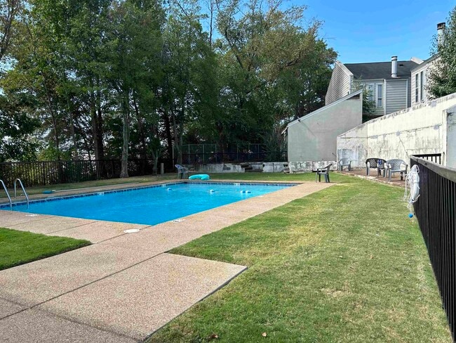 property at 2409 Talmadge Pl