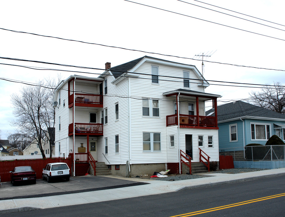 436 Logee St in Woonsocket, RI - Building Photo