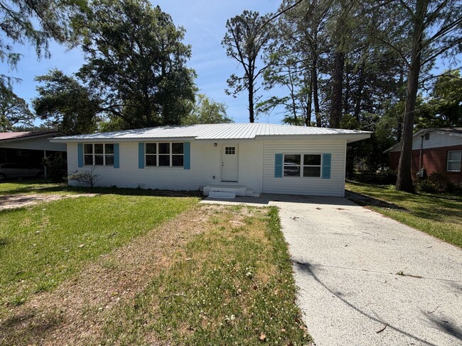 property at 2640 Canary Dr