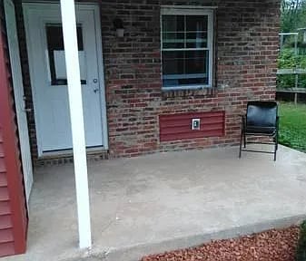 1421 N Main St
