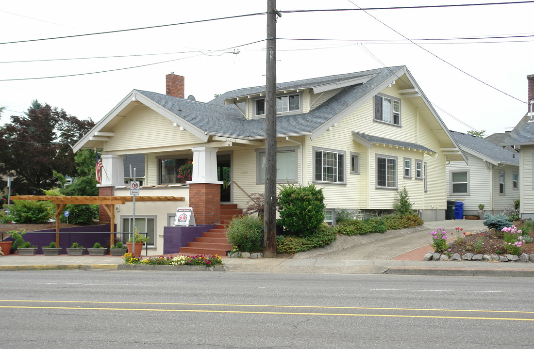 3123-3127 NE 67th Ave in Portland, OR - Building Photo