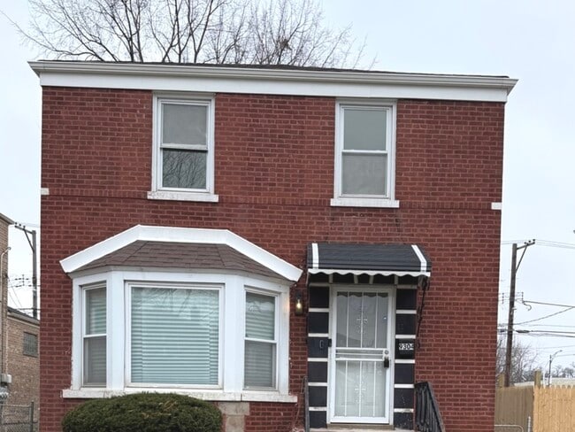 property at 9304 S Justine St