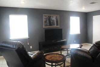 Buena Vista Apartments in Amarillo, TX - Building Photo - Building Photo