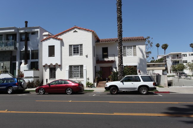 1111 4th St in Santa Monica, CA - Foto de edificio - Building Photo