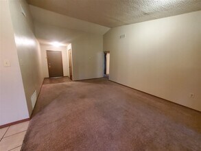 1007 SW 61st St in Lawton, OK - Building Photo - Building Photo