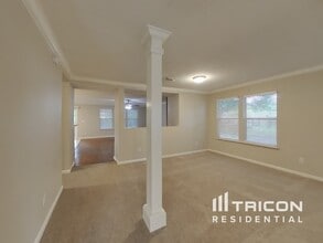 746 Roland Lakes Dr in Jacksonville, FL - Building Photo - Building Photo