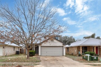 708 Luke Ln in Leander, TX - Foto de edificio - Building Photo