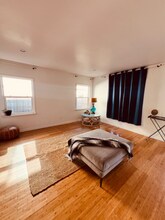 767 Bennett Ave in Long Beach, CA - Foto de edificio - Building Photo