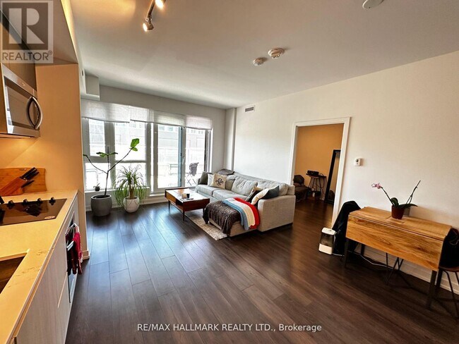 150-150 Logan Ave in Toronto, ON - Building Photo - Building Photo