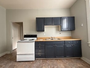 1-904 S Limestone St in Springfield, OH - Building Photo - Building Photo