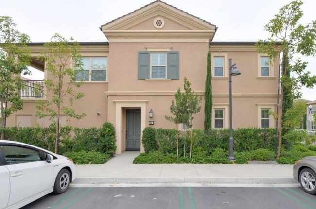 54 Kempton in Irvine, CA - Building Photo - Building Photo