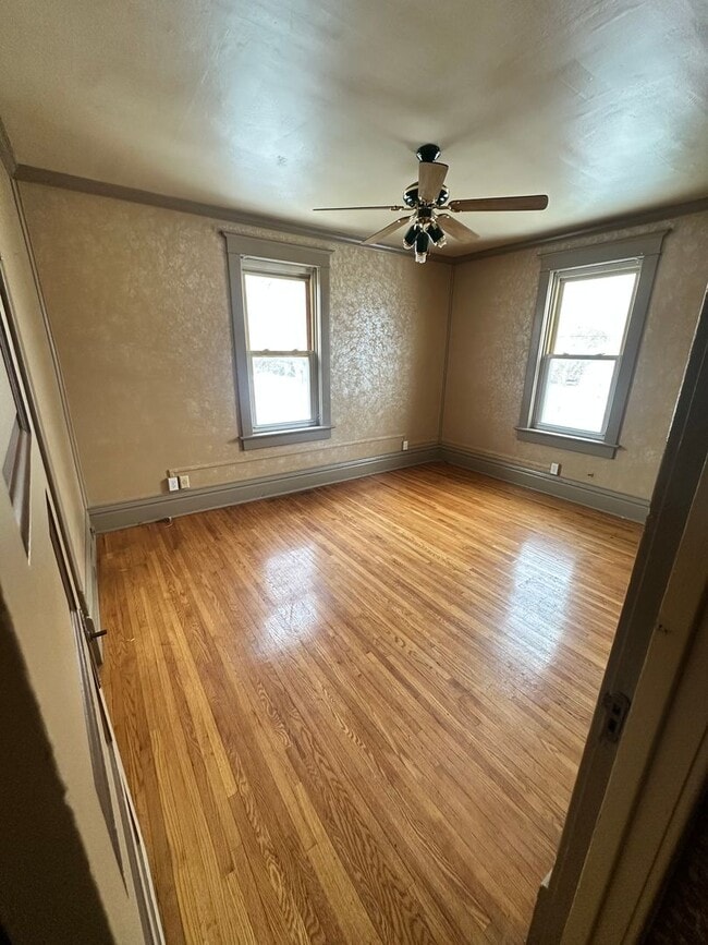 1100 E Corrington Ave in Peoria, IL - Building Photo - Building Photo