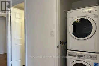 310 Burnhamthorpe Rd W in Mississauga, ON - Building Photo - Building Photo