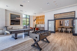 Highgate at Livingston in Livingston, NJ - Foto de edificio - Interior Photo