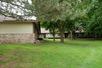 Rolling Brook in Algonac, MI - Building Photo - Building Photo