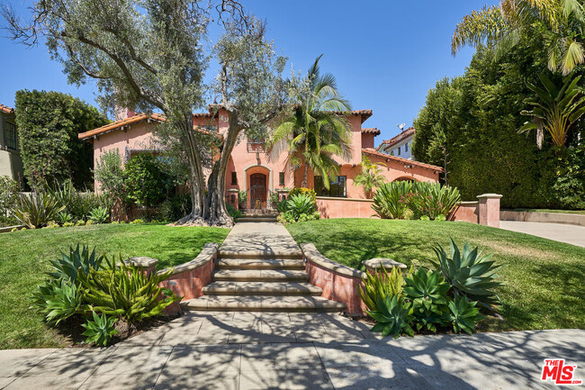 519 Alta Dr in Beverly Hills, CA - Building Photo - Building Photo