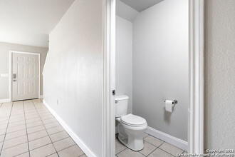 7042 Hallie Ridge in San Antonio, TX - Building Photo - Building Photo