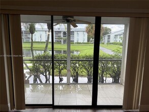 1013 Green Pine Blvd, Unit G1 in West Palm Beach, FL - Building Photo - Building Photo