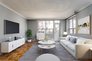 159-221 Russell Hill Rd in Toronto, ON - Building Photo