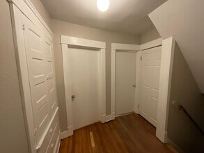 644 Easter Ave in Akron, OH - Foto de edificio - Building Photo