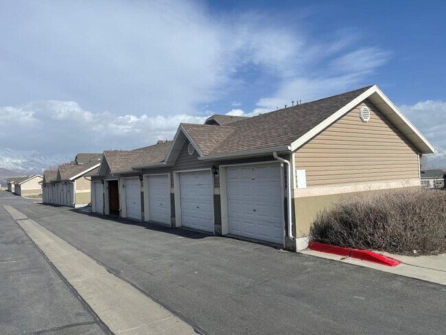 129 Daybreak Ln in Saratoga Springs, UT - Building Photo - Building Photo