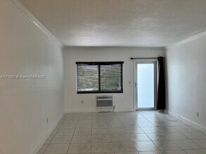 641 Española Wy in Miami Beach, FL - Building Photo - Building Photo