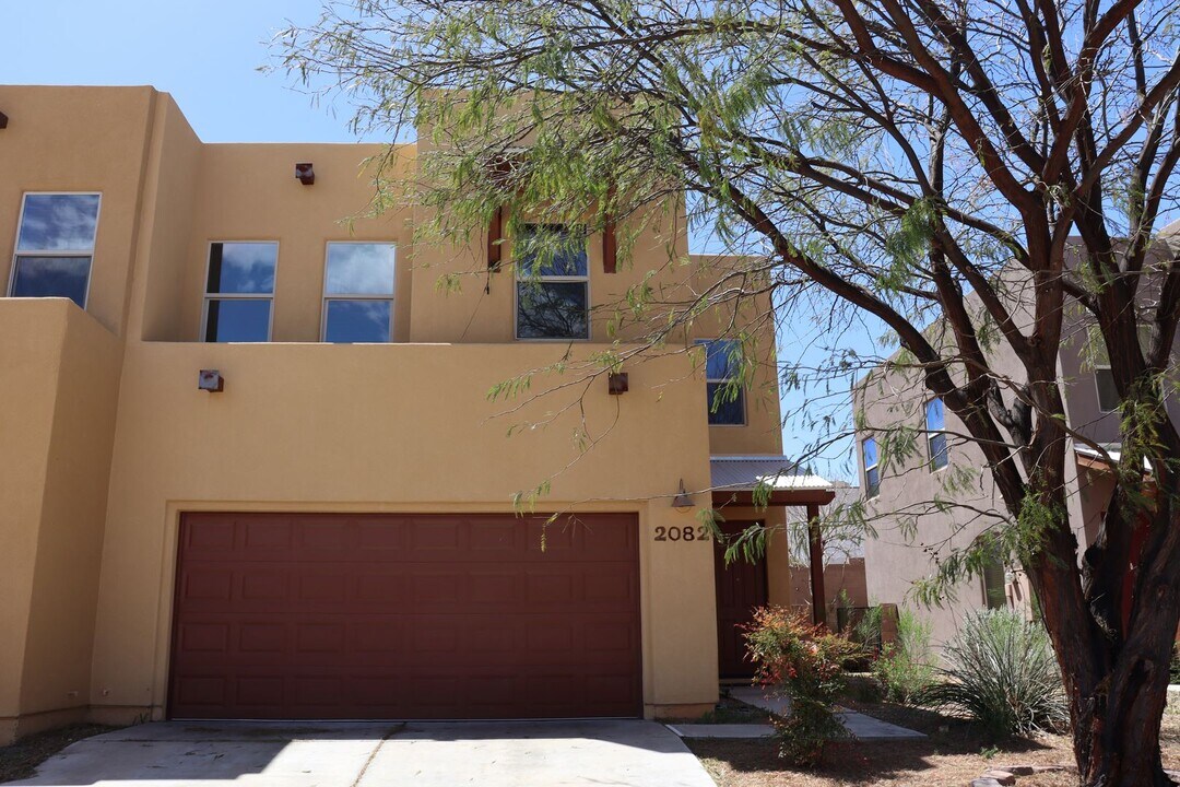 2082 Cascadia Dr in Sierra Vista, AZ - Building Photo