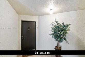 825 Egret Cir, Unit 110 in Delray Beach, FL - Building Photo - Building Photo